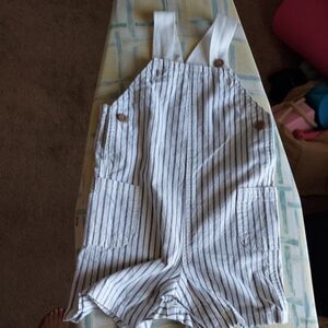 Lot of 4 Rompers 9-12 months